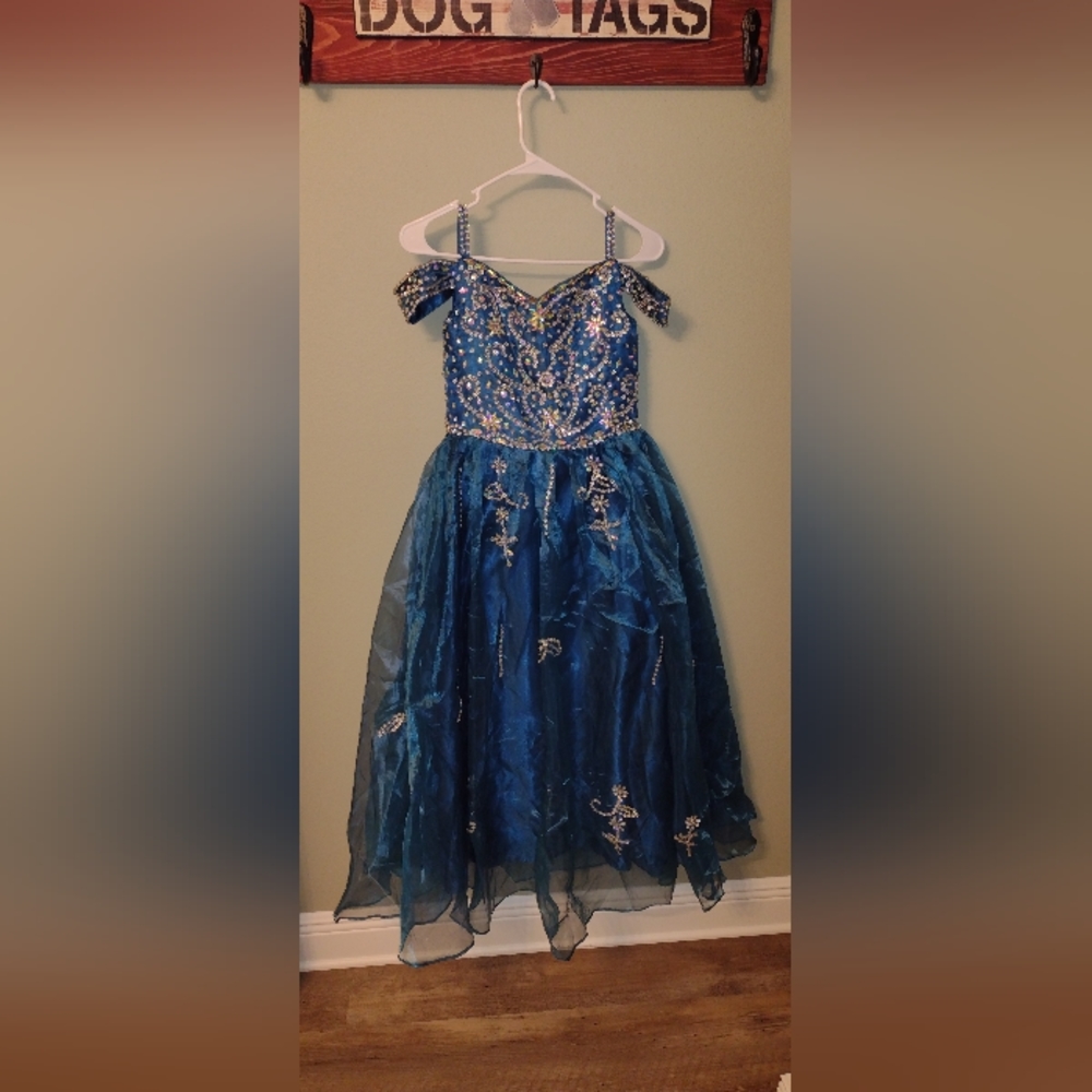 Turquoise Youth Pageant Dress 8/10